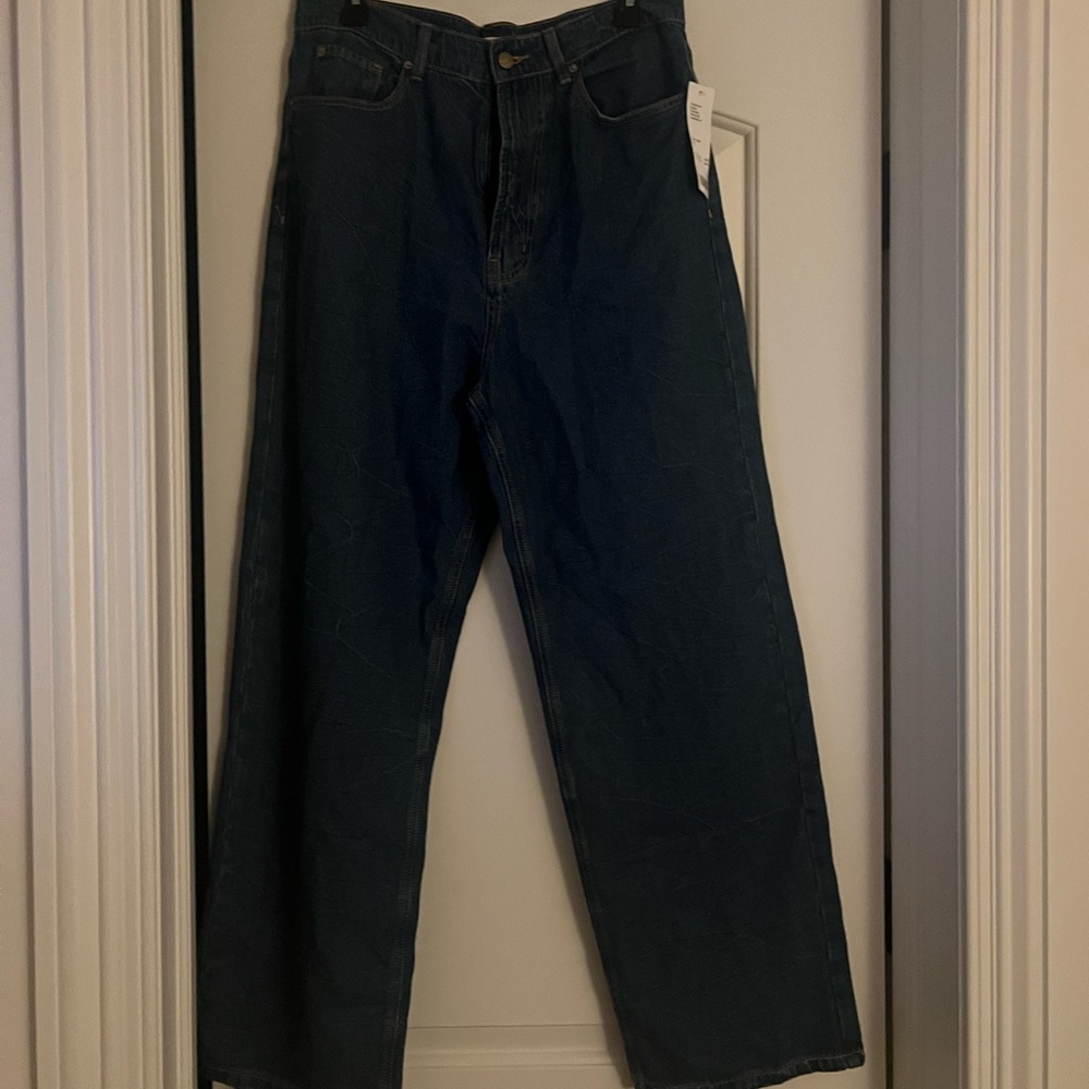 Urban Outfitters Dark-wash Denim Jeans. Size 29. Never worn, with tag.